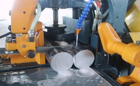 斗门卧式带锯床的送料方式有哪几种？